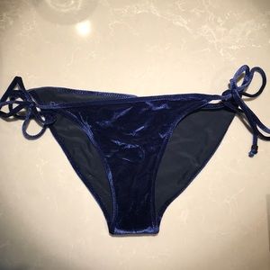 Triangl velvet bottoms. Size small